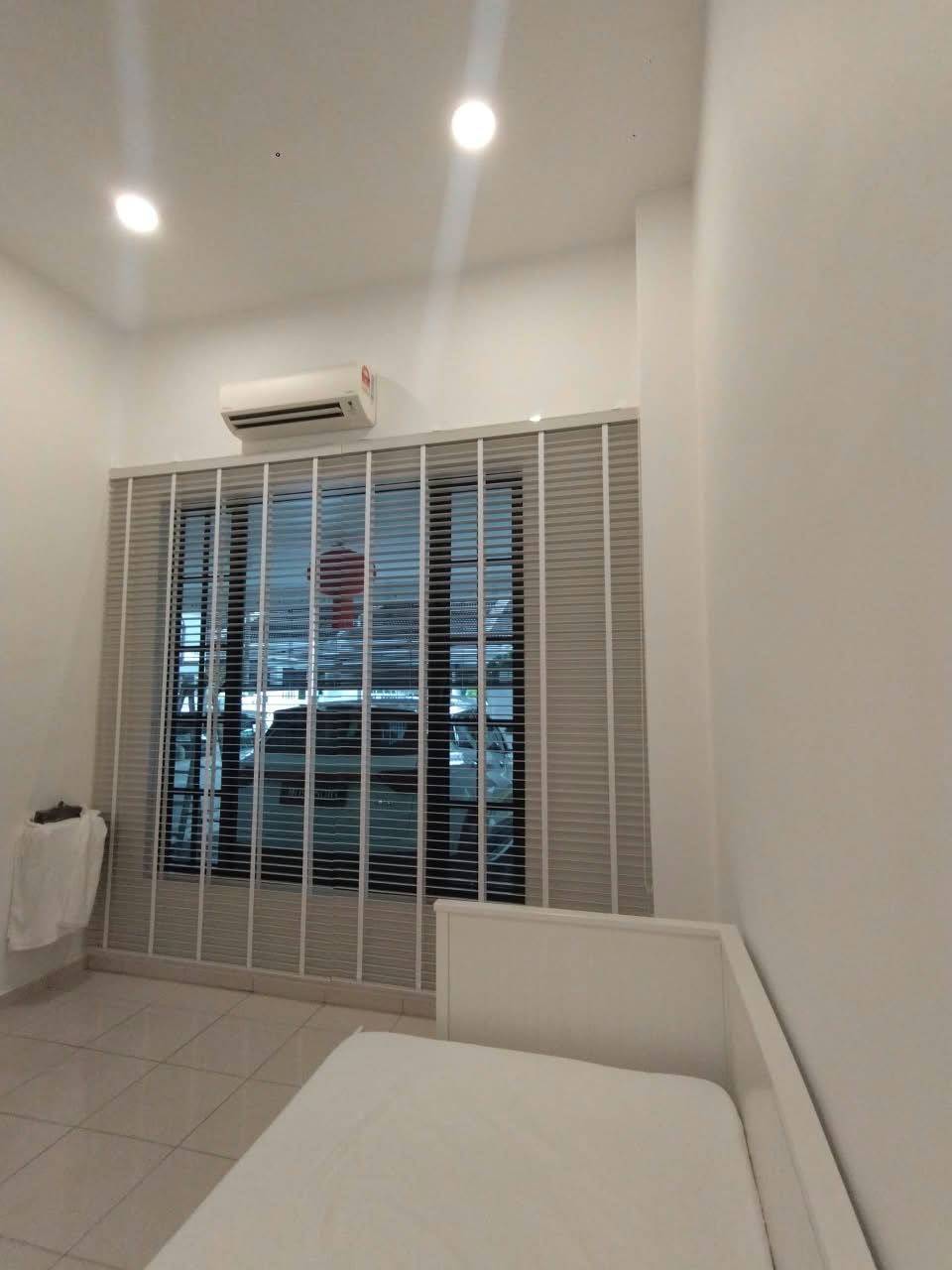 TIMBER PS BLINDS & LANTEX BLIND